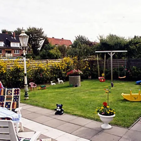 Holiday home Badehausallee 20 1